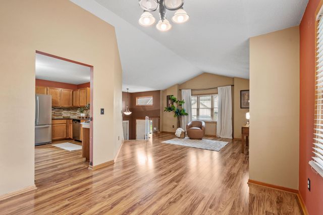 10283 Lee Drive, Eden Prairie, MN 55347