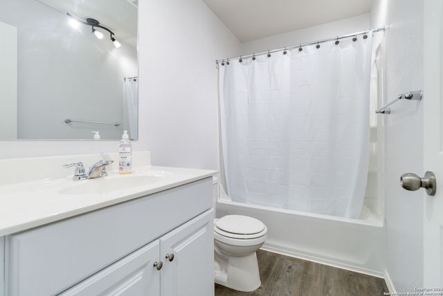 4502 Heathers Rose, St Hedwig, TX 78152