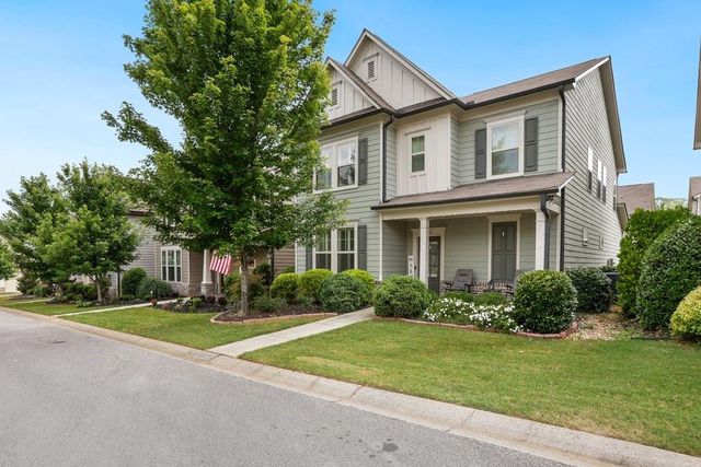 6115 Stella Light Drive, Flowery Branch, GA 30542