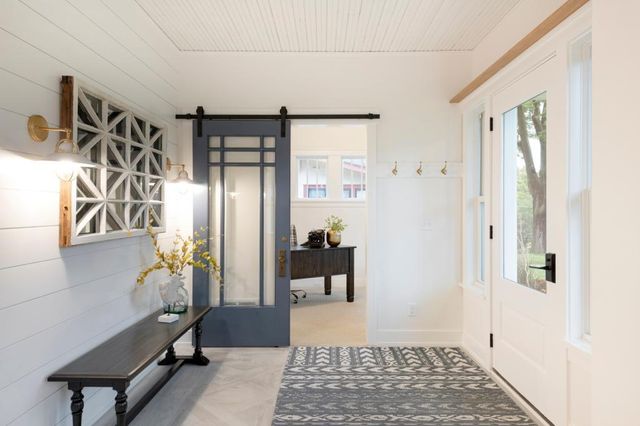 231 Manitoba Avenue N Main Level, Wayzata, MN 55391