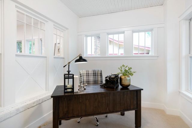 231 Manitoba Avenue N Main Level, Wayzata, MN 55391