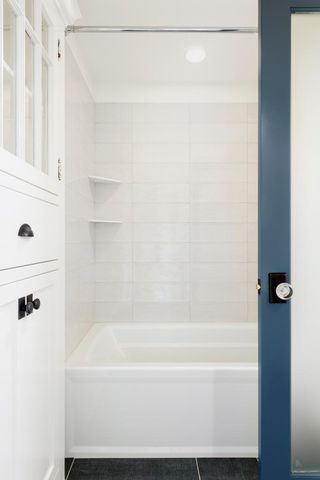 231 Manitoba Avenue N Main Level, Wayzata, MN 55391