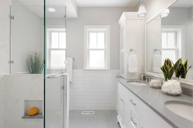 231 Manitoba Avenue N Main Level, Wayzata, MN 55391