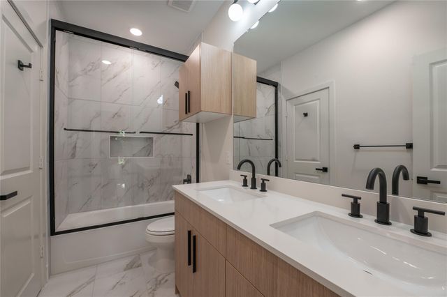 7930 Corinth Street, Houston, TX 77051