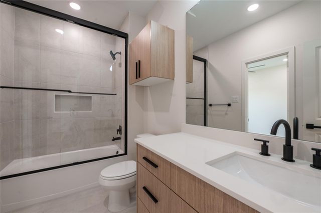 7930 Corinth Street, Houston, TX 77051
