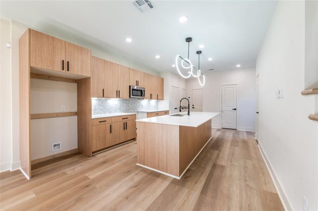 7930 Corinth Street, Houston, TX 77051