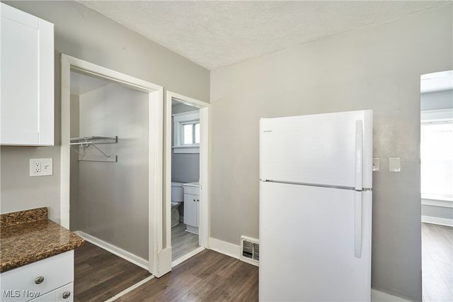 867 Battles Avenue, Akron, OH 44314