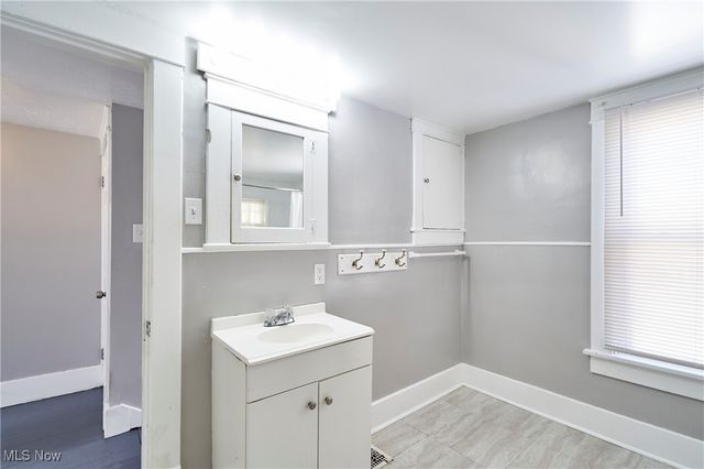 867 Battles Avenue, Akron, OH 44314