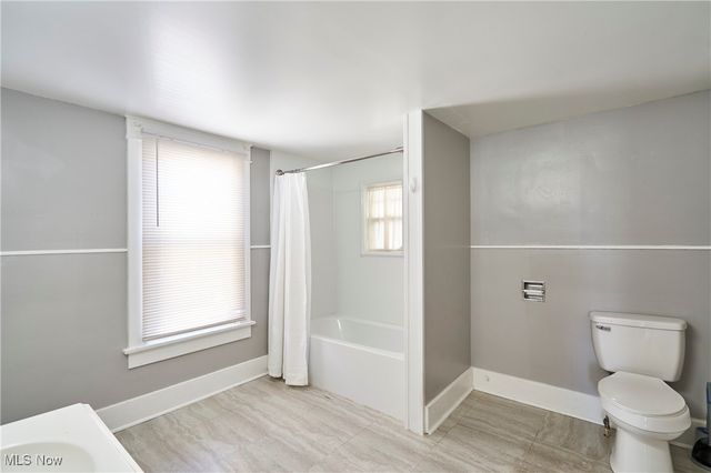 867 Battles Avenue, Akron, OH 44314