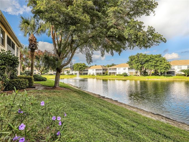 800 Carrick Bend CIR 102, Naples, FL 34110