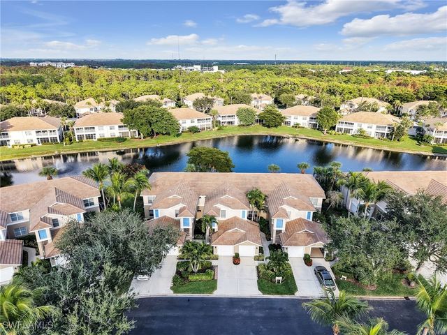 800 Carrick Bend CIR 102, Naples, FL 34110