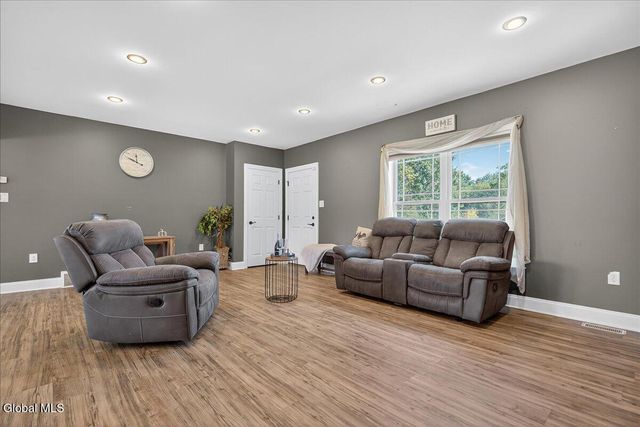 142 Altamont Road, New Scotland, NY 12186