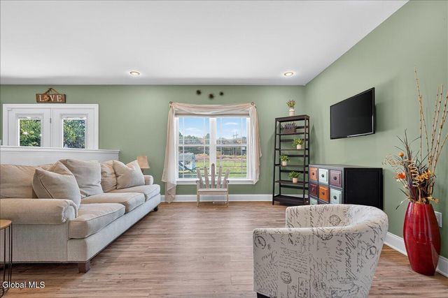 142 Altamont Road, New Scotland, NY 12186