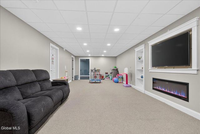 142 Altamont Road, New Scotland, NY 12186