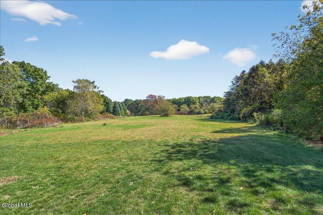 142 Altamont Road, New Scotland, NY 12186