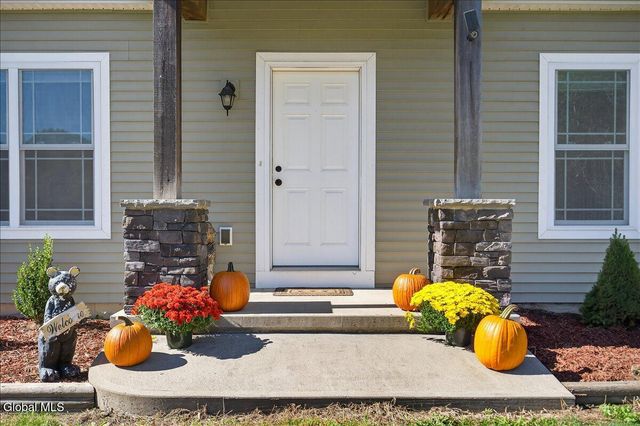 142 Altamont Road, New Scotland, NY 12186