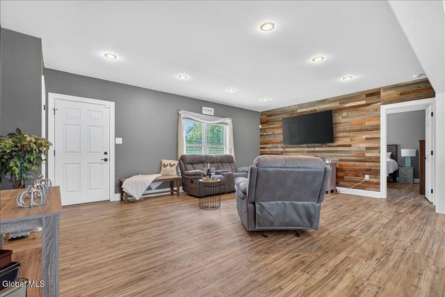 142 Altamont Road, New Scotland, NY 12186