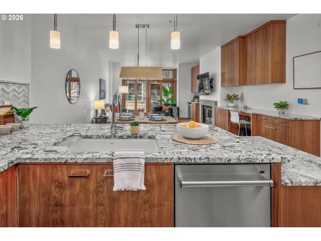 1130 Nw 12TH Ave 308, Portland, OR 97209