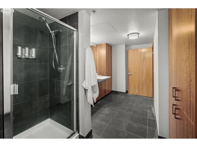 1130 Nw 12TH Ave 308, Portland, OR 97209