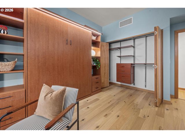 1130 Nw 12TH Ave 308, Portland, OR 97209