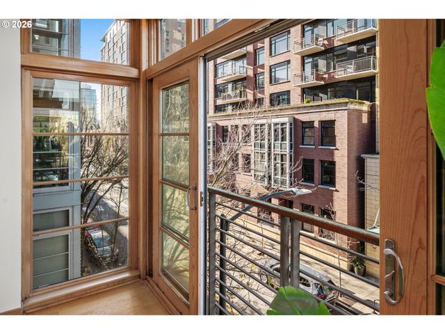 1130 Nw 12TH Ave 308, Portland, OR 97209