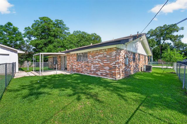 8158 Detroit Street, Houston, TX 77017