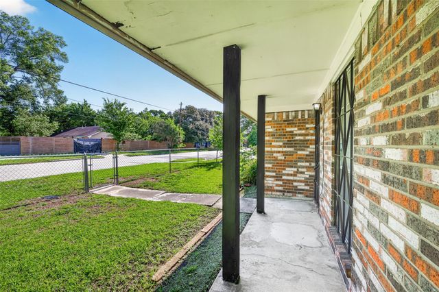 8158 Detroit Street, Houston, TX 77017