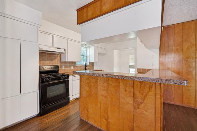 8158 Detroit Street, Houston, TX 77017