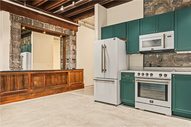 905 North Main Street 102, Providence, RI 02903