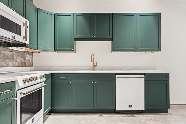 905 North Main Street 102, Providence, RI 02903