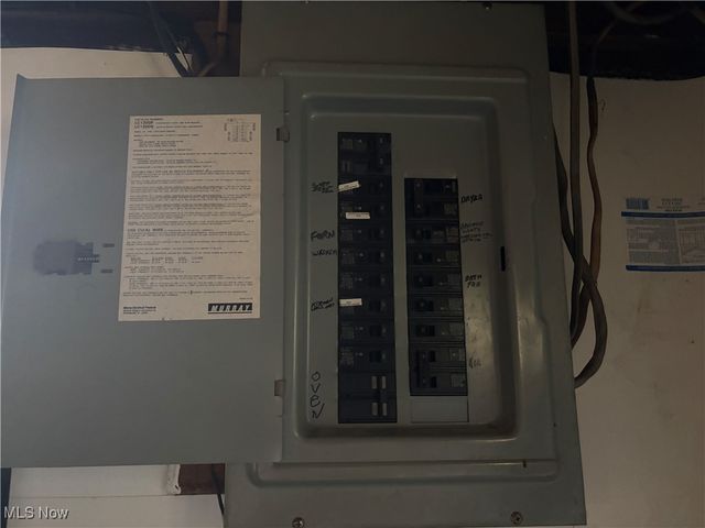 74 Vesper Street, Akron, OH 44310