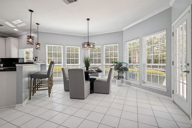204 E Chapel Downs Drive, Southlake, TX 76092