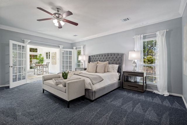 204 E Chapel Downs Drive, Southlake, TX 76092