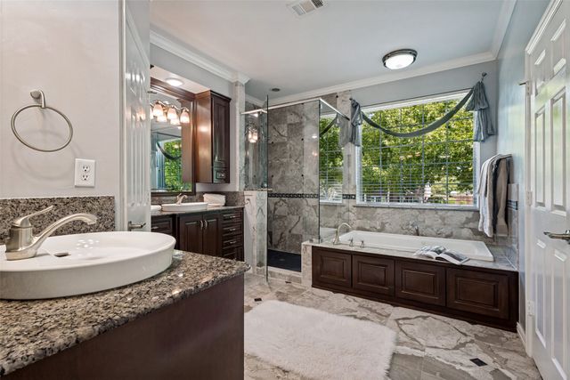204 E Chapel Downs Drive, Southlake, TX 76092