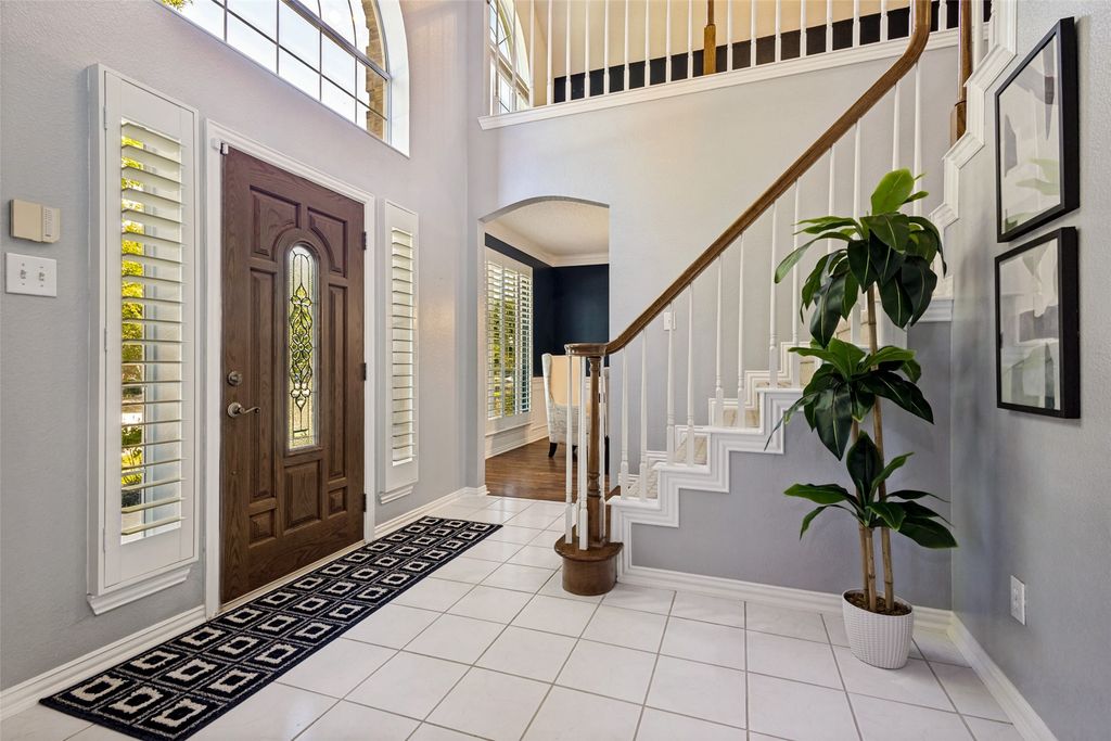 204 E Chapel Downs Drive, Southlake, TX 76092 — photo 3