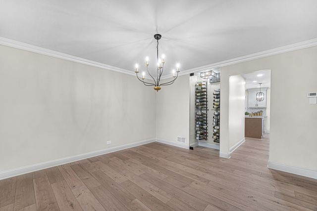 967 W Bauer Road, Naperville, IL 60563