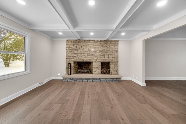 967 W Bauer Road, Naperville, IL 60563