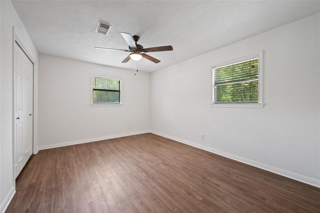 83 County Road 3189c, Cleveland, TX 77327