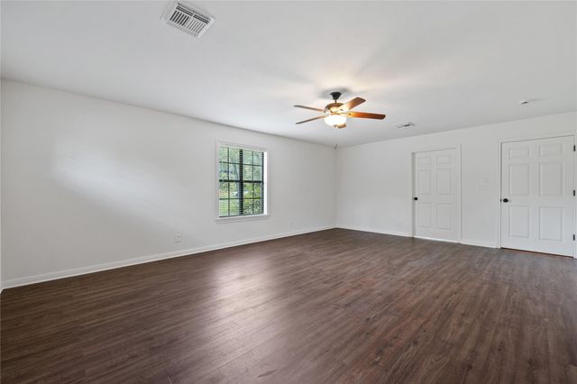 83 County Road 3189c, Cleveland, TX 77327