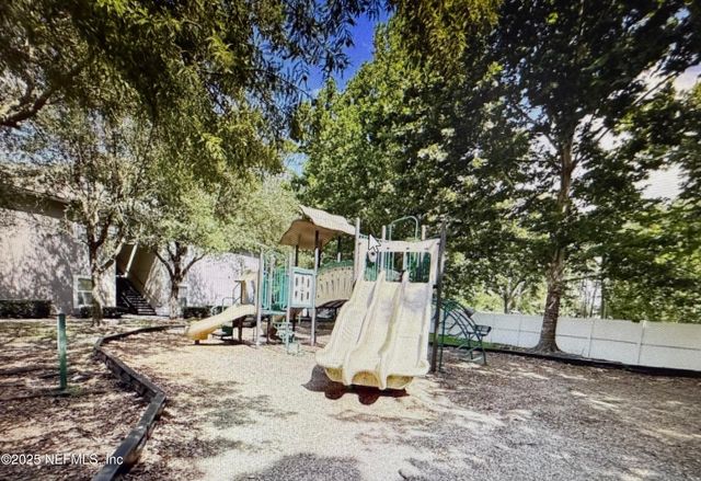 6105 MAGGIES Circle 101, Jacksonville, FL 32244