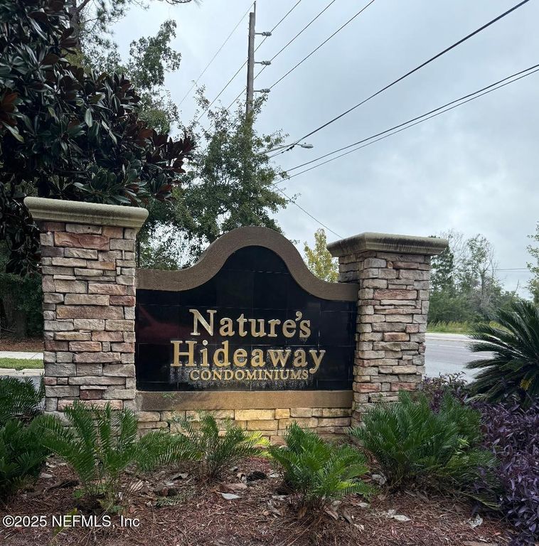 6105 MAGGIES Circle, 101, Jacksonville, FL 32244