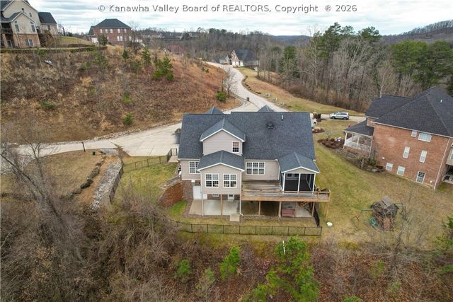 561 Wynterhall Lane, South Charleston, WV 25309