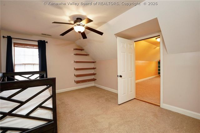 561 Wynterhall Lane, South Charleston, WV 25309