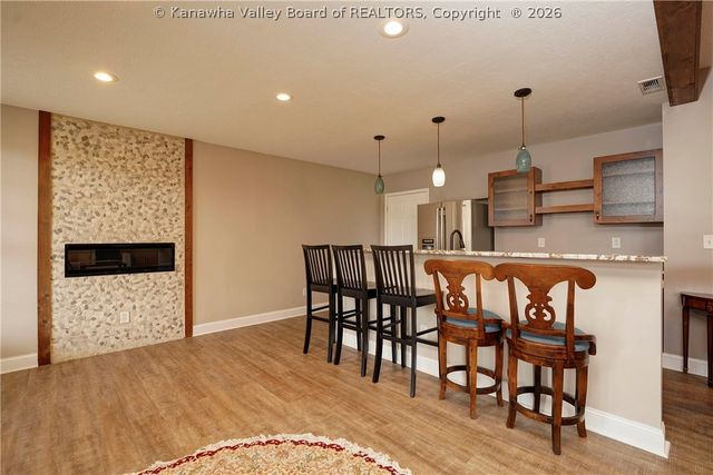 561 Wynterhall Lane, South Charleston, WV 25309