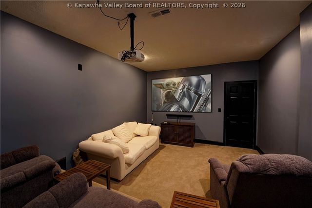 561 Wynterhall Lane, South Charleston, WV 25309