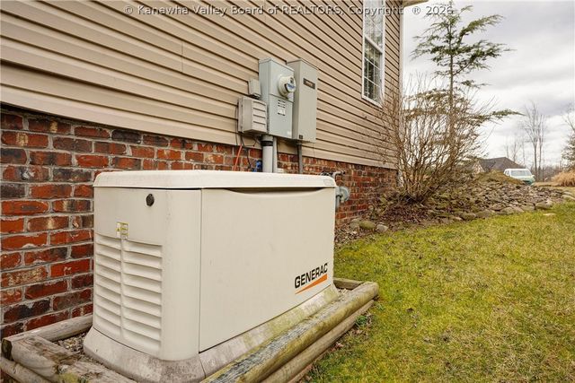 561 Wynterhall Lane, South Charleston, WV 25309