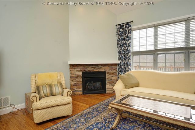 561 Wynterhall Lane, South Charleston, WV 25309