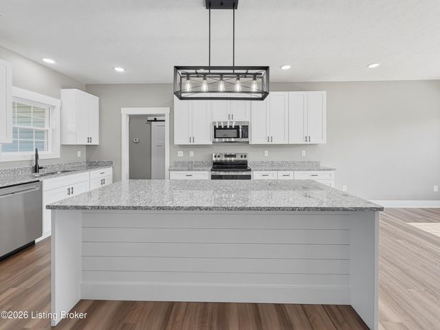 88 Betty Boyd Ln, Brandenburg, KY 40108