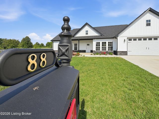 88 Betty Boyd Ln, Brandenburg, KY 40108