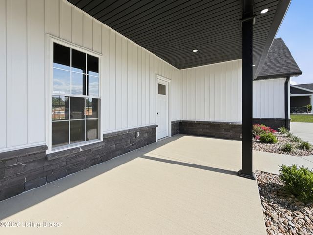 88 Betty Boyd Ln, Brandenburg, KY 40108